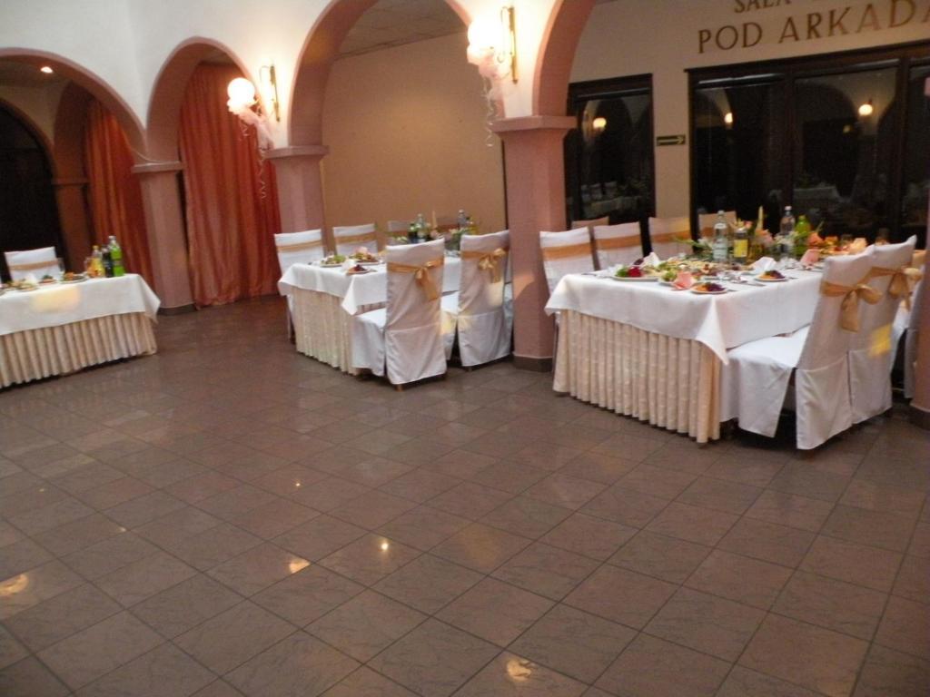 Arbiter Hotel Эльблонг Экстерьер фото