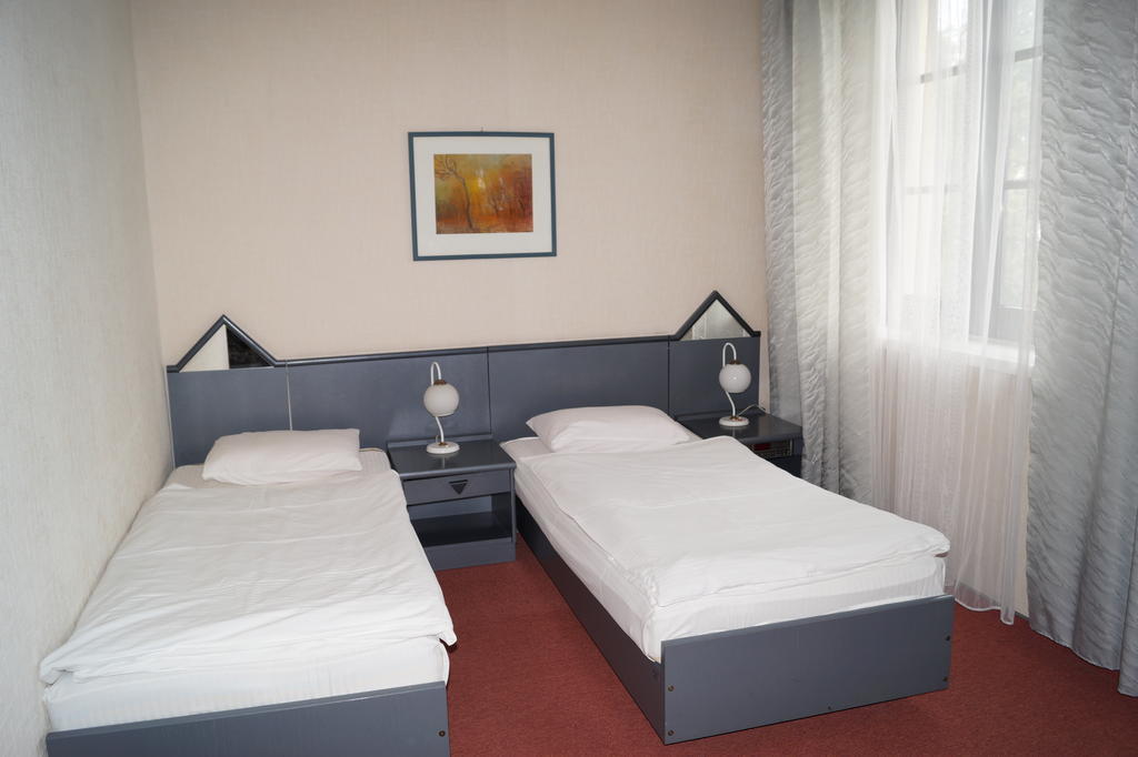 Arbiter Hotel Эльблонг Экстерьер фото